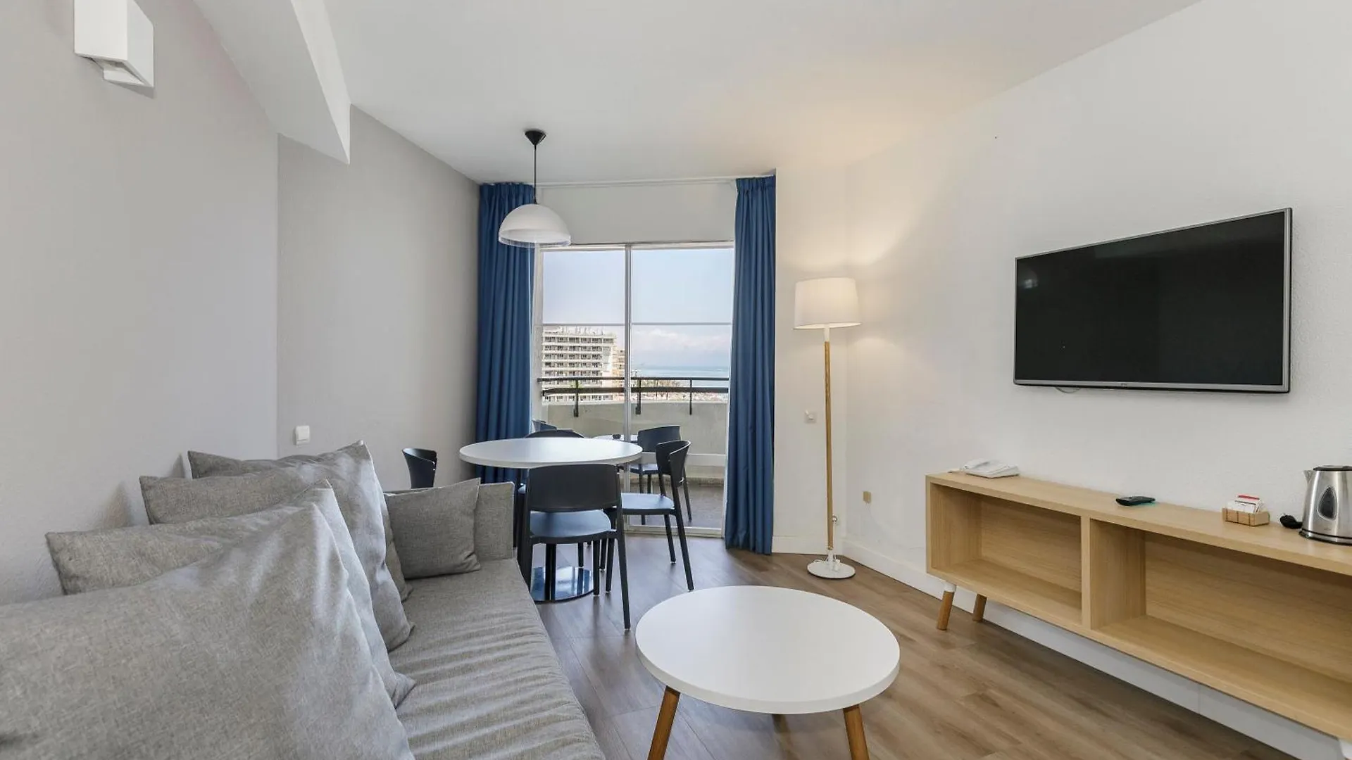 Sol Puerto Marina Aparthotel Τορρεμολίνος